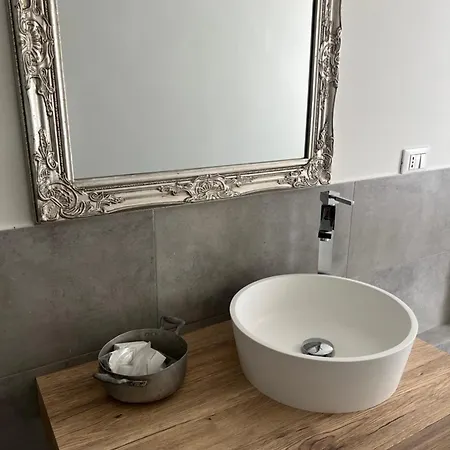 Sciûsciâ E Sciorbî Alojamento de Acomodação e Pequeno-almoço